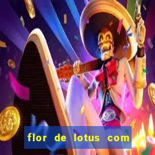 flor de lotus com lua tatuagem